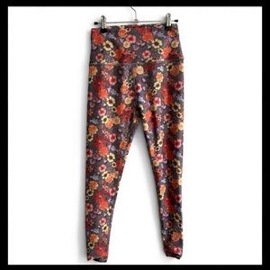 Beyond Yoga Multicolor Floral Leggings NWOT